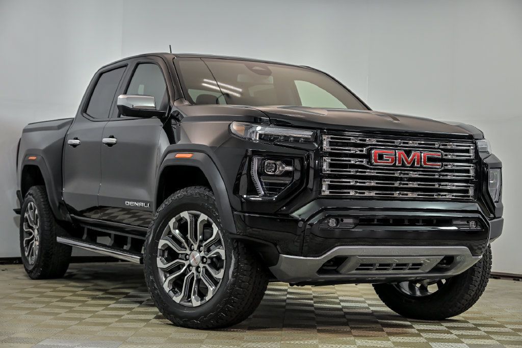 New 2026 GMC Canyon Denali AWD/4WD image 1