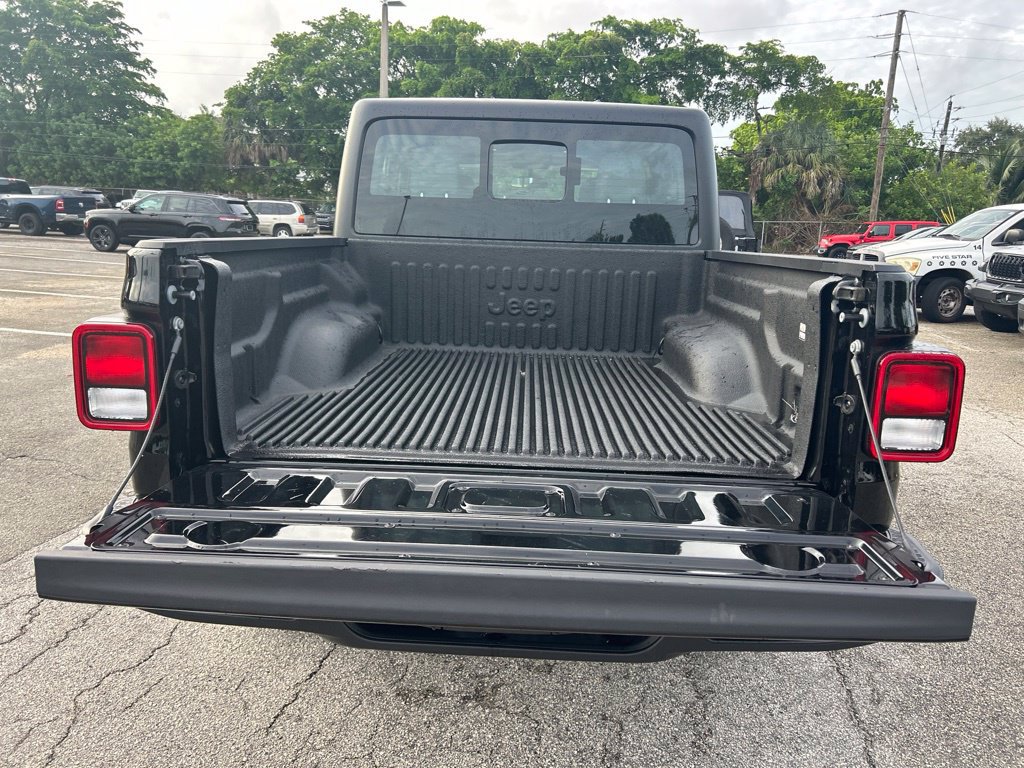 Used 2026 Jeep Gladiator Sport AWD/4WD image 30