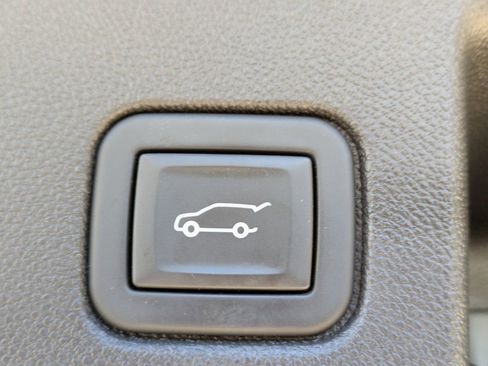 Used 2024 Chevrolet Equinox LT image 14