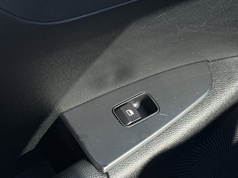 Used 2019 Kia Forte LXS FWD image 42