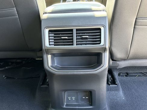 New 2026 Volkswagen Atlas Cross Sport SE image 24