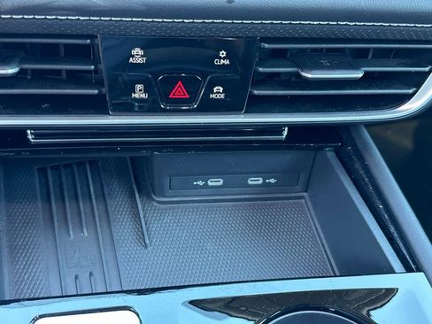 Used 2026 Volkswagen Atlas SE FWD image 28