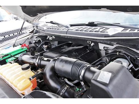 Used 2017 Ford F150 Lariat w/ Equipment Group 501A Mid image 31