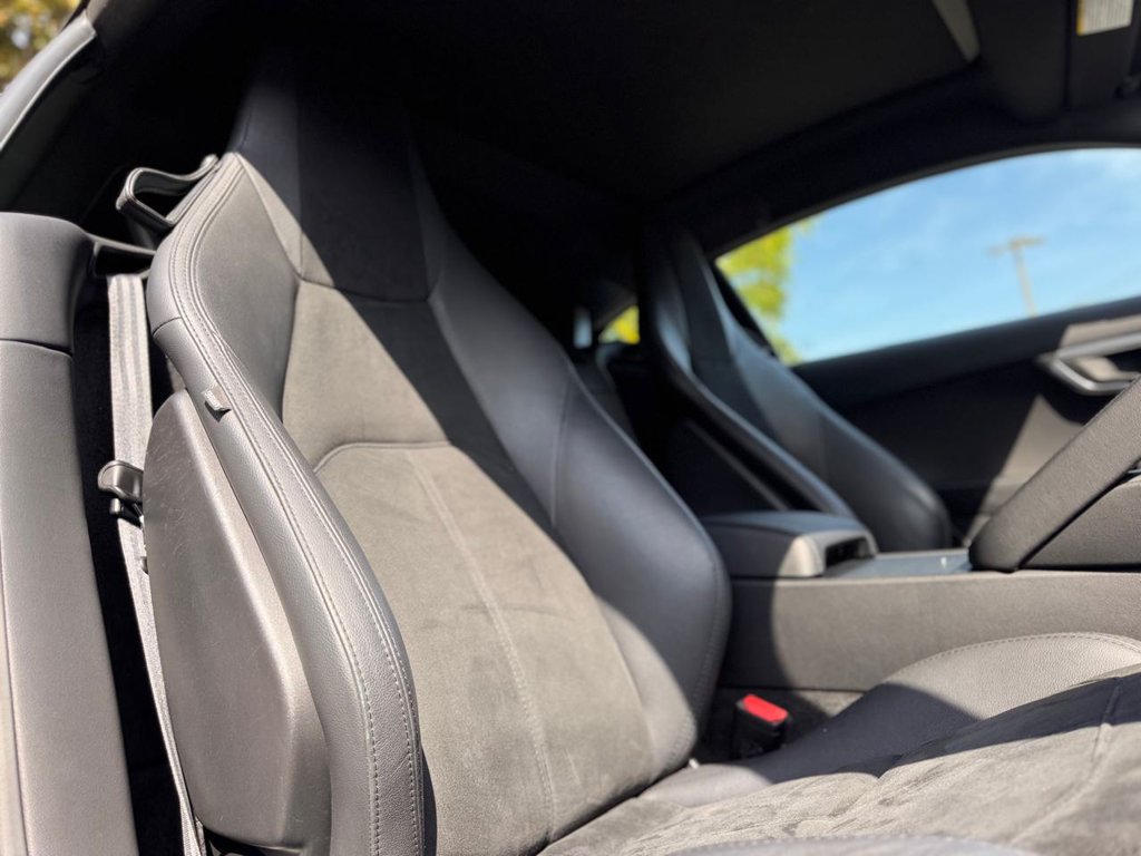 Used 2020 Jaguar F-TYPE Coupe RWD image 25