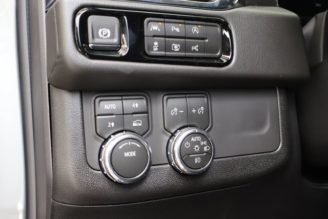 New 2026 GMC Yukon Denali AWD/4WD image 23