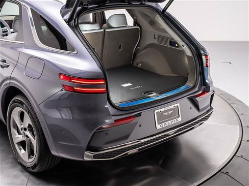 New 2026 Genesis GV70 2.5T Advanced AWD/4WD image 10