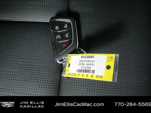 Certified 2025 Cadillac Optiq Luxury 2 w/ LPO, Floor Liner Package image 26