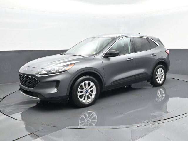 Used 2022 Ford Escape SE w/ Cold Weather Package AWD/4WD image 2