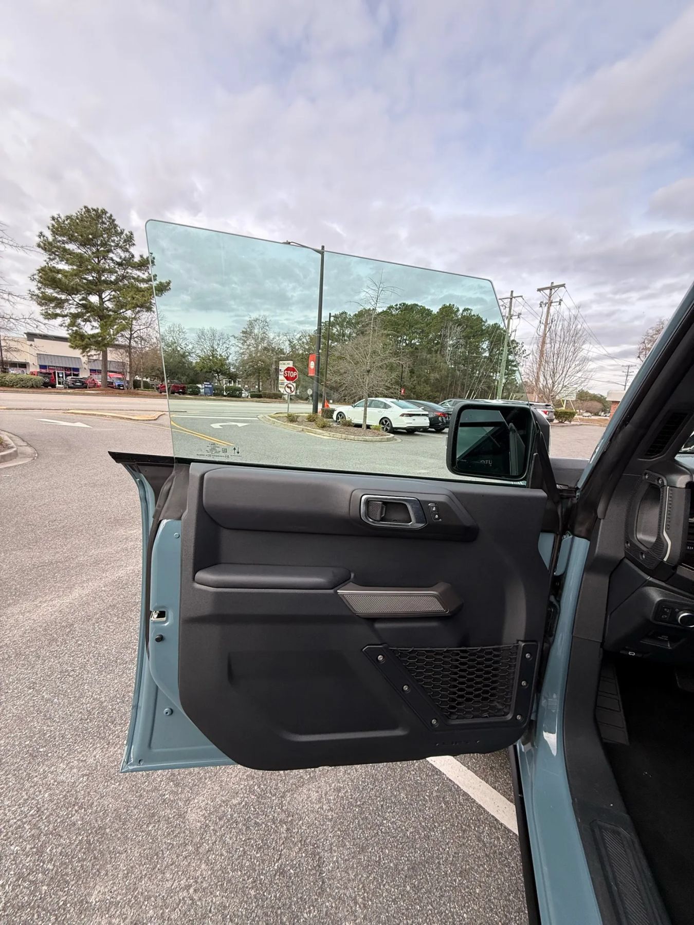 Used 2021 Ford Bronco First Edition AWD/4WD image 23