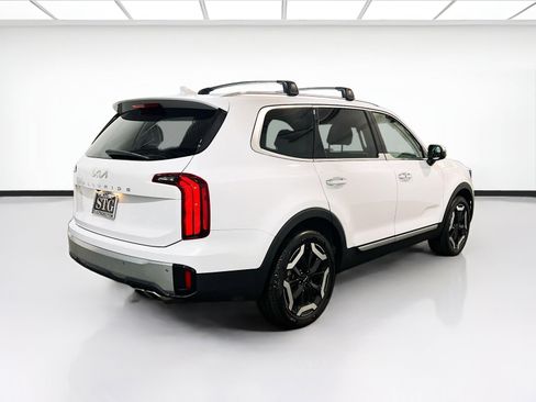 Used 2024 Kia Telluride S image 4