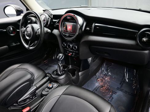 Used 2019 MINI Cooper 2-Door Hardtop FWD image 14