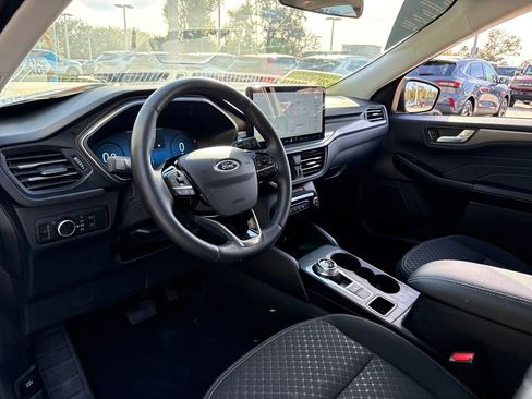 Certified 2023 Ford Escape Active w/ Tech Pack #2 image 7