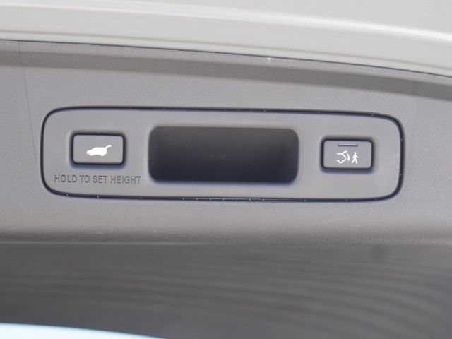 Used 2025 Acura ADX FWD image 41