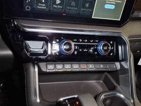 New 2025 GMC Sierra 1500 Denali w/ Technology Package image 16