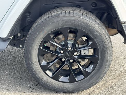 Used 2021 Jeep Wrangler Unlimited Sahara w/ Cold Weather Group image 41