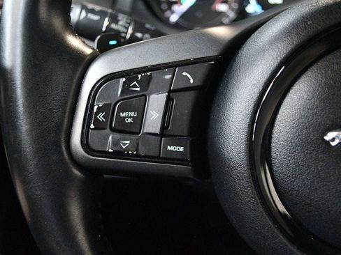 Used 2017 Jaguar F-TYPE Coupe RWD image 32