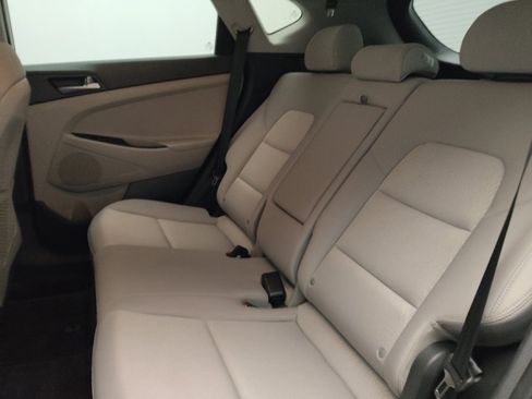 Used 2017 Hyundai Tucson SE image 18