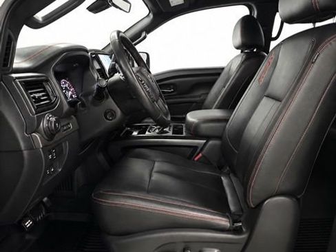 Used 2023 Nissan Titan PRO-4X w/ Pro-4x Convenience Package AWD/4WD image 12