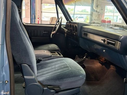 Used 1987 Chevrolet Blazer 4WD image 12