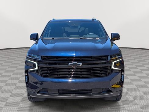 Used 2024 Chevrolet Suburban RST w/ Luxury Package AWD/4WD image 8