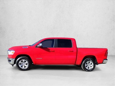 Used 2023 RAM 1500 Laramie AWD/4WD image 2