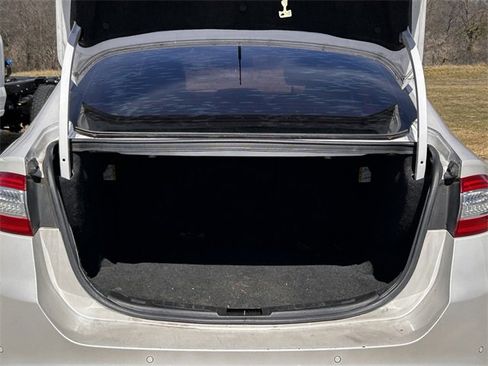 Used 2016 Ford Fusion Titanium image 32