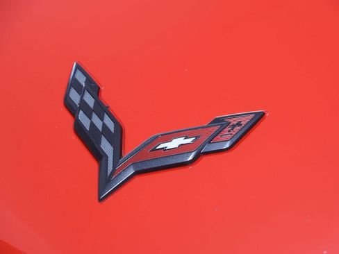 Used 2016 Chevrolet Corvette Stingray Coupe w/ 2LT Preferred Equipment Group RWD image 18