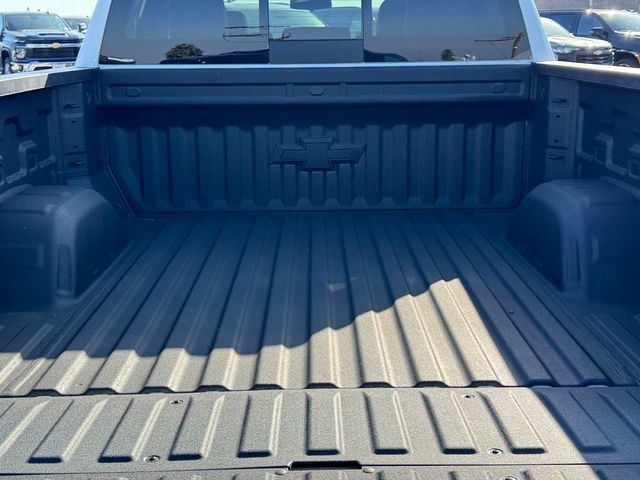 Used 2026 Chevrolet Silverado 1500 LT Trail Boss w/ LT Trail Boss Premium Package AWD/4WD image 11