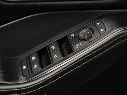 Used 2024 Nissan Rogue SV image 18