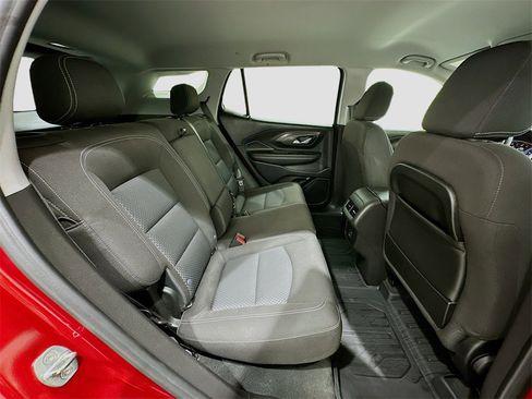 Used 2023 GMC Terrain SLE w/ Driver Convenience Package image 27