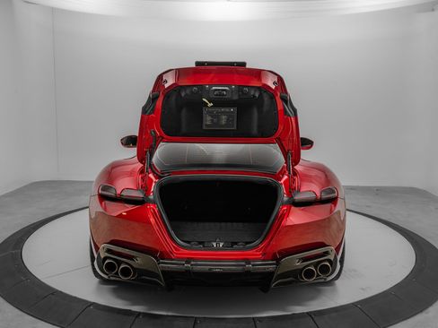 Certified 2022 Ferrari Roma image 26