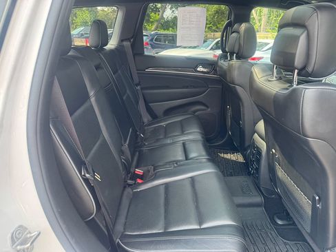 Used 2021 Jeep Grand Cherokee Overland AWD/4WD image 31