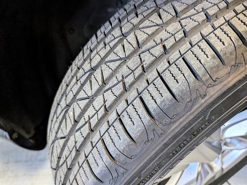 Used 2022 Toyota RAV4 XLE w/ Convenience Package image 16