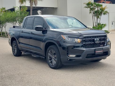 Certified 2025 Honda Ridgeline Sport image 31