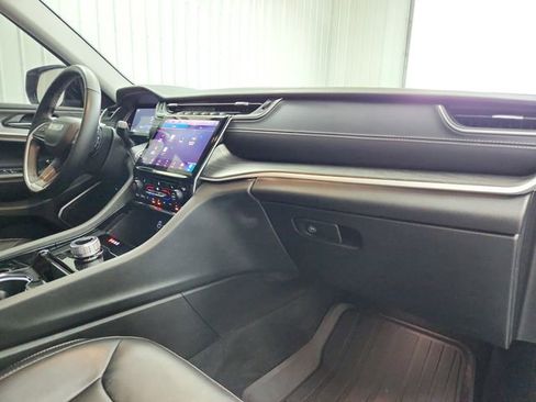 Used 2022 Jeep Grand Cherokee L Limited image 46