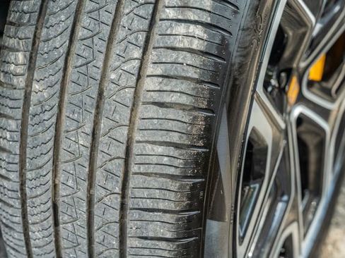 Used 2022 Rivian R1T Launch Edition image 17