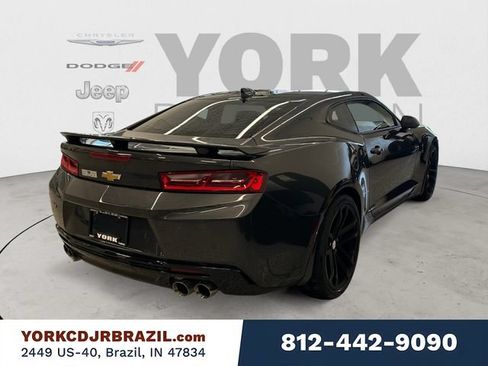 Used 2016 Chevrolet Camaro SS RWD image 5