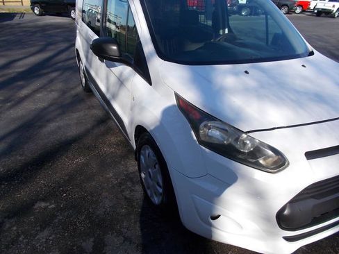 Used 2014 Ford Transit Connect XLT image 10