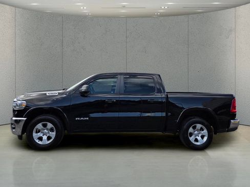 Used 2025 RAM 1500 Big Horn RWD image 2