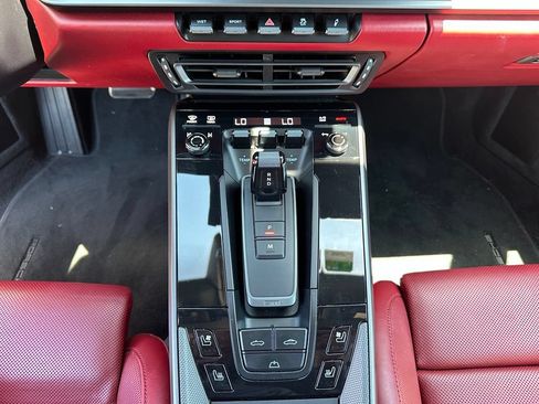 Certified 2023 Porsche 911 Carrera RWD image 31