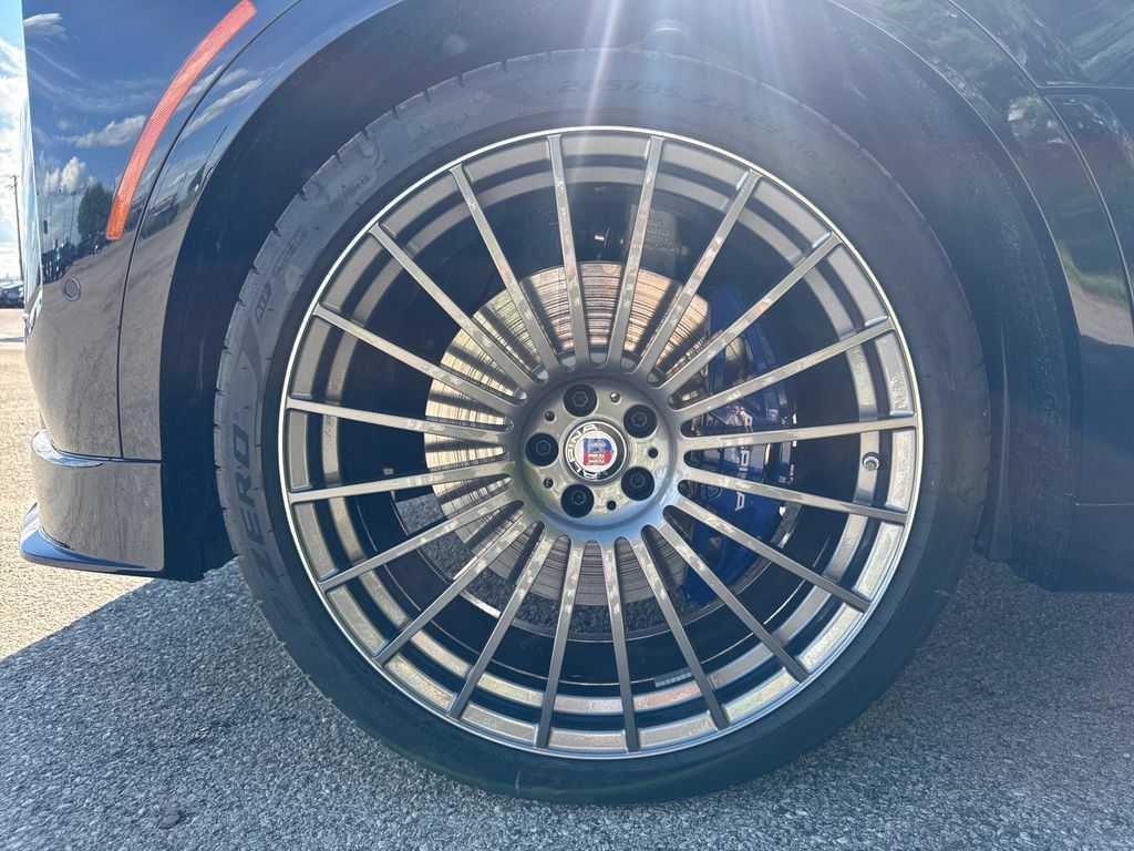 New 2026 BMW ALPINA XB7 AWD/4WD image 9