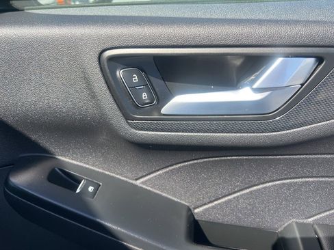 Used 2024 Ford Escape ST-Line image 30