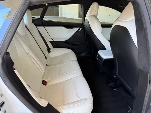 Used 2021 Tesla Model S Performance image 24