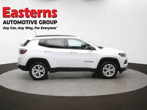 Used 2024 Jeep Compass Latitude AWD/4WD image 39