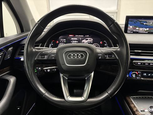 Used 2018 Audi Q7 3.0T Prestige w/ Prestige Package AWD/4WD image 30