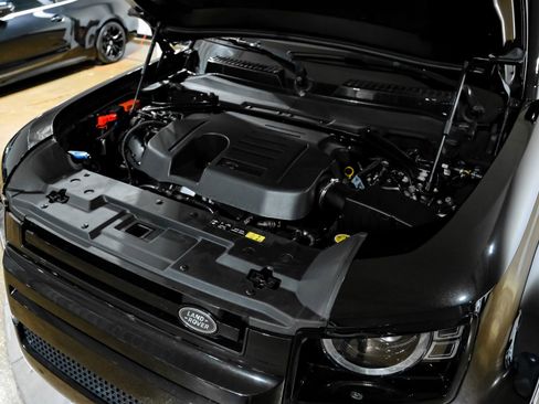 Used 2023 Land Rover Defender 110 SE image 51