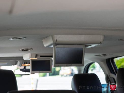 Used 2014 Chevrolet Suburban LTZ AWD/4WD image 8