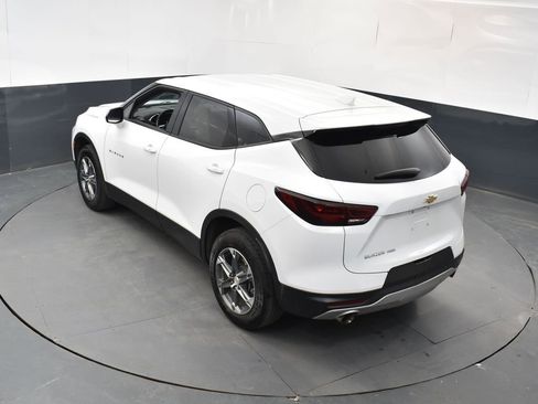 Used 2023 Chevrolet Blazer LT image 32