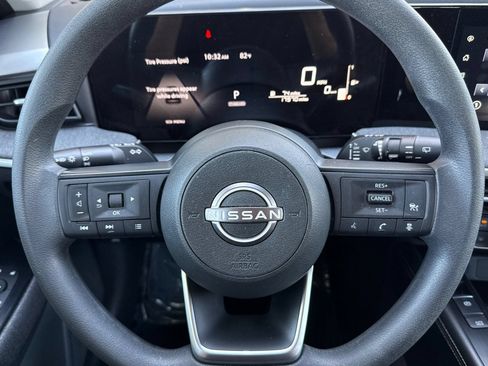 Certified 2025 Nissan Kicks SV AWD/4WD image 29