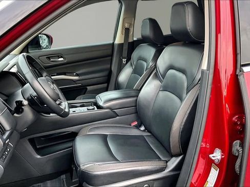 Used 2022 Nissan Pathfinder SL image 15